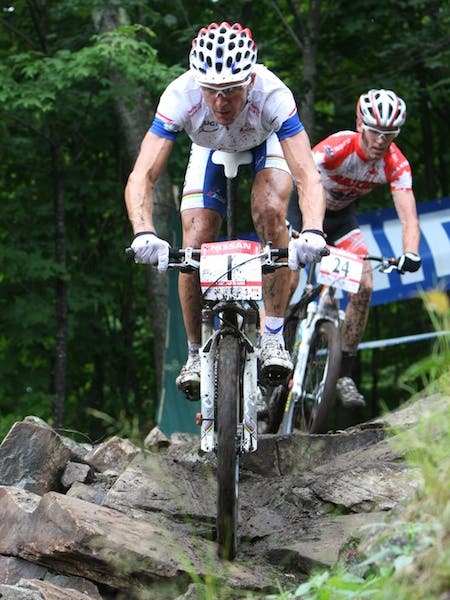 Absalon leads Kabush into the rock garden.