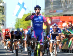 Alessandro Petacchi wins the seventh stage of the Vuelta a España.