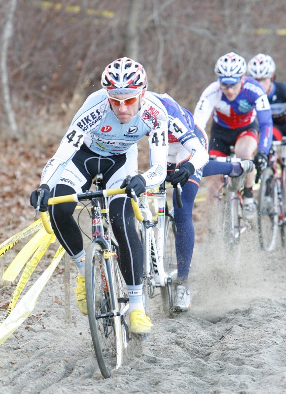 Tension builds ahead of Friday's cyclocross promoters' meeting, as UCI