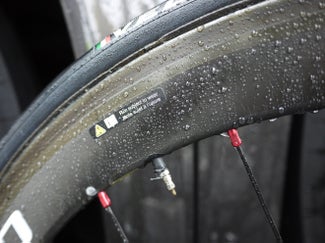 Many Team Sky riders went with Shimano wheels for the wet day. It could be that they prefer the braking performance of the Shimano rims in the wet over the unbranded HED rims they often use in the dry.