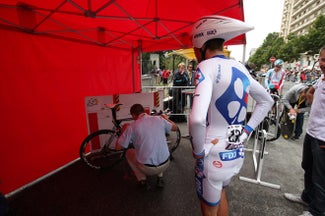 2011 Tour de France, stage 20, no levels here