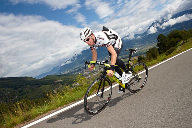 Bomber front shifts First ride review: Shimano Ultegra Di2