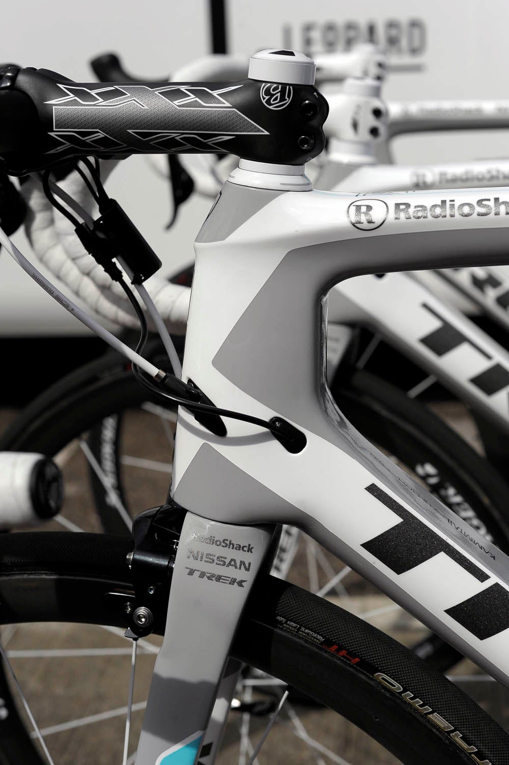 The head tube is highly shaped to better integrate the fork, brake, and improve airflow into the main triangle. The back end of the tube is cut off and boxy, while the front juts out over the brake. Photo: Caley Fretz | VeloNews.com