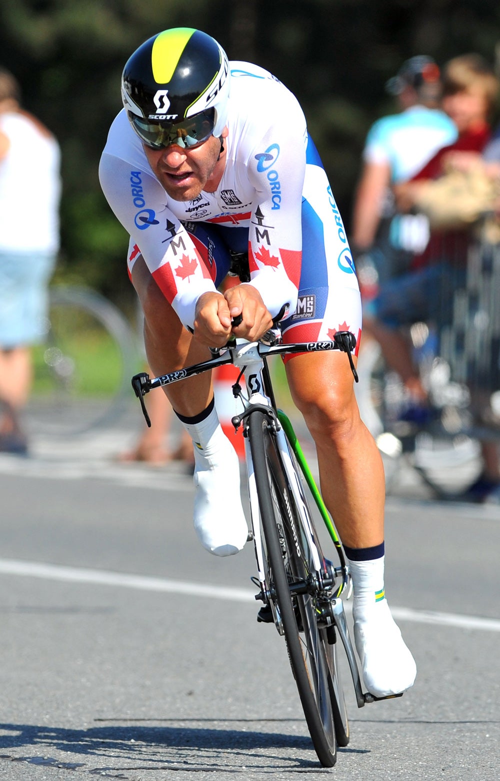 Svein Tuft en route to winning stage 6 and taking the overall lead at the Eneco Tour.