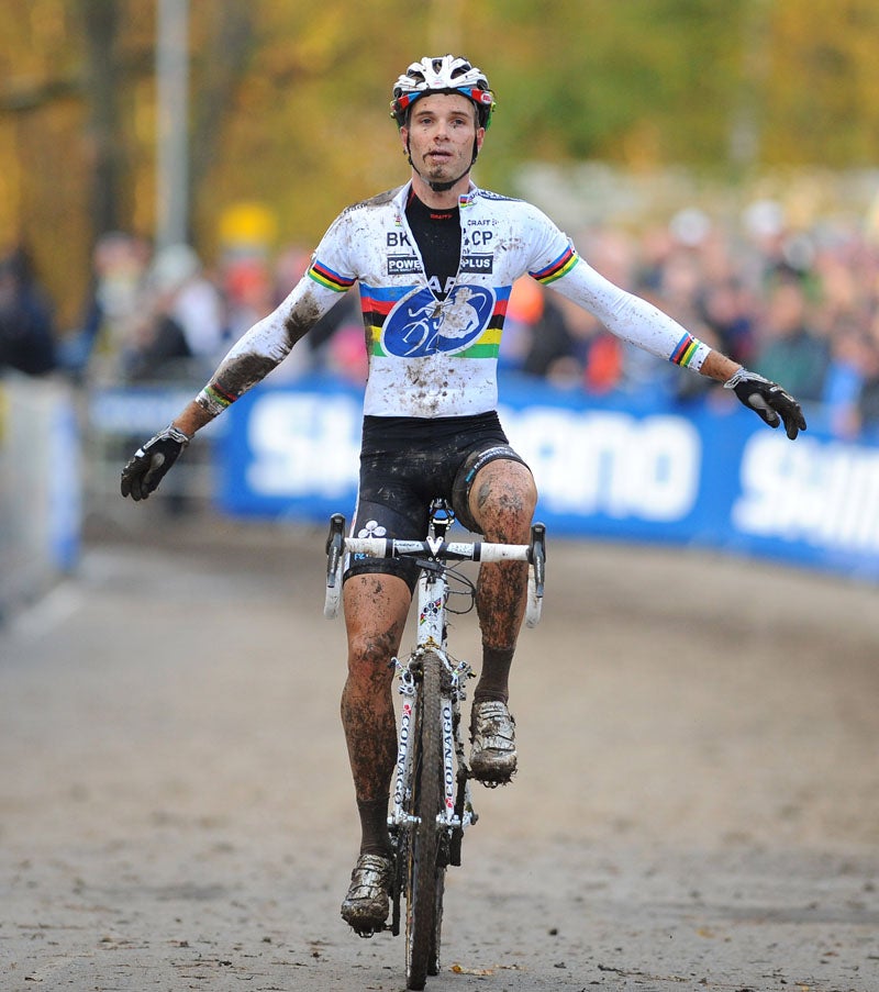 World champion Niels Albert solos to a muddy victory in Plzen.