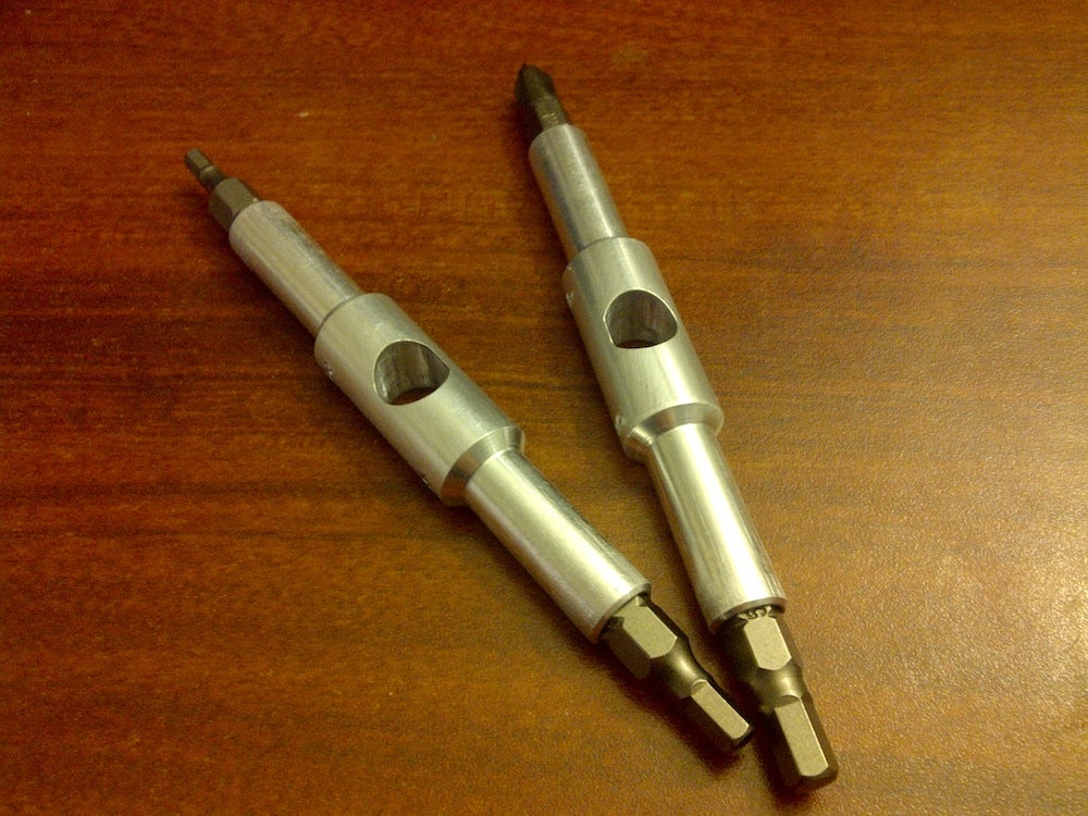 The prototype Fix-it-Sticks multi-tool is lightweight and simple to use. Photo: Emily Zinn | VeloNews.com