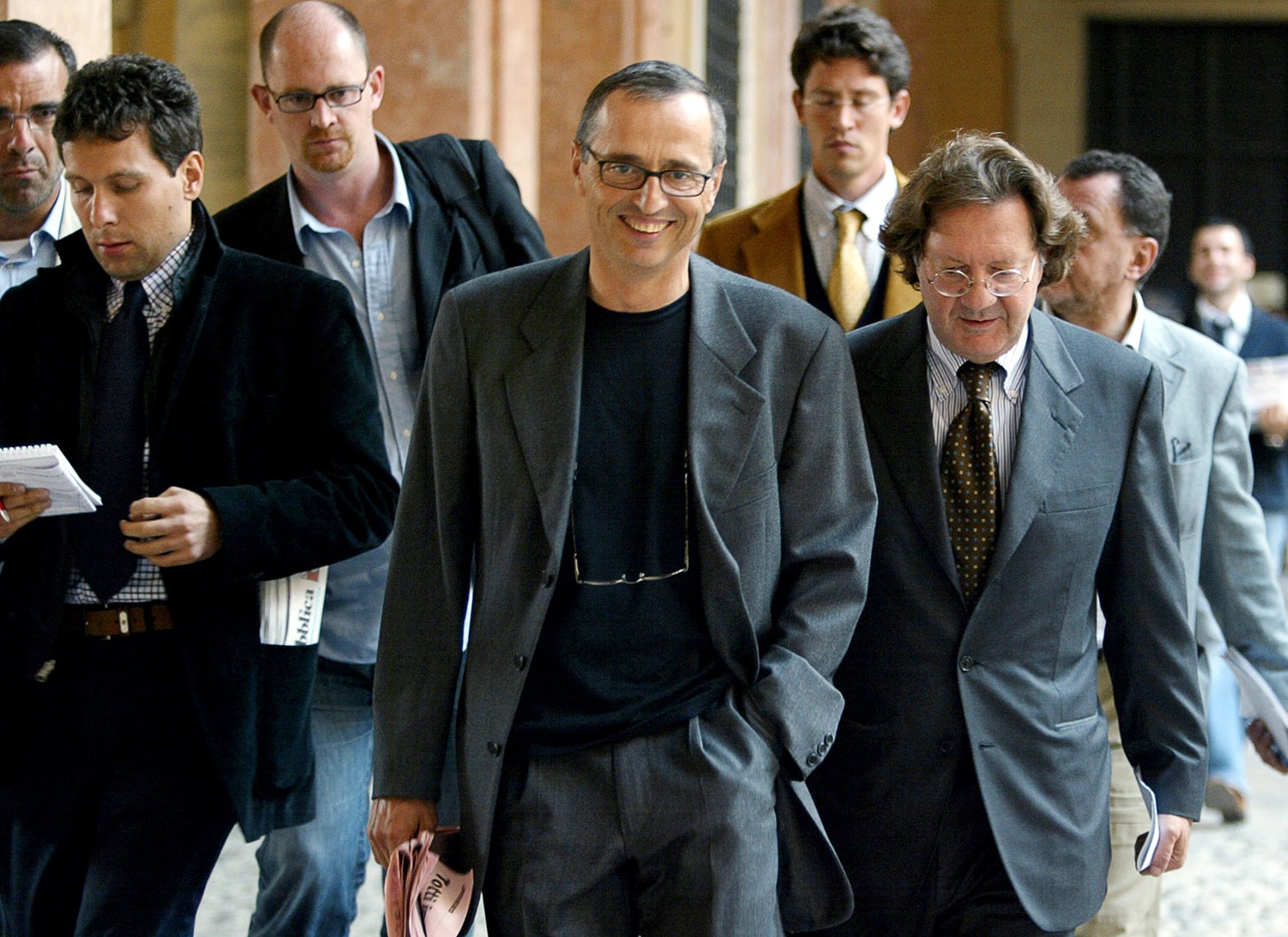 Italian sports doctor Michele Ferrari (center) in October 2004 after receiving a 12-month suspended jail sentence for malpractice. Photo: AFP (File)