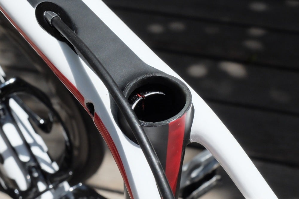 We have had bad experiences with seat binder systems like this, but while playing with the Tarmac's seat binder we had no issues. Other designs like this have issue with the expansion piece falling into the seat tube when the post is removed. Photo: Logan VonBokel | VeloNews.com