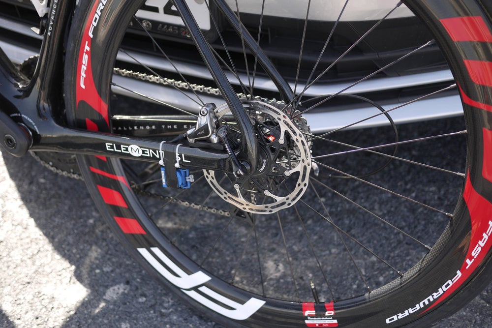 Roompot – Oranje Peloton is using disc brakes at the Tour of Qatar. Photo: Gregor Brown | VeloNews.com