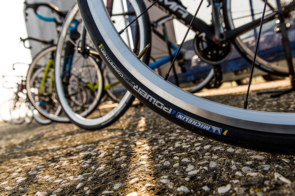 Each of the Power tires has improved rolling resistance, better grip, and and more puncture resistance. Photo : Jérôme Cambier/Michelin
