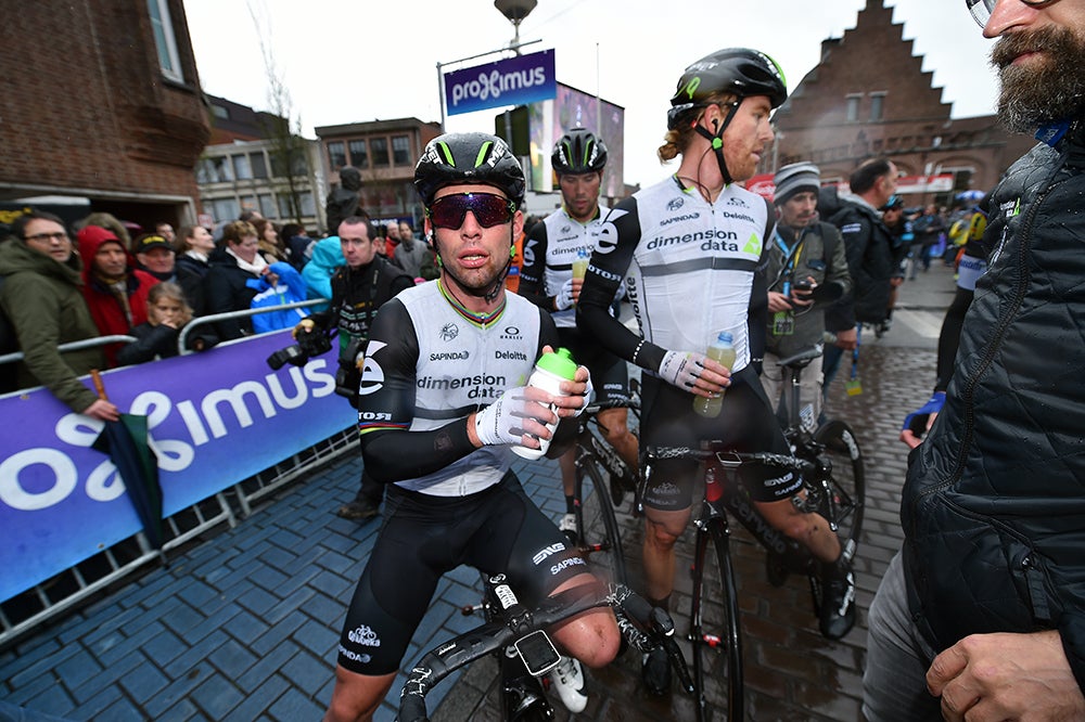 Cavendish and Farrar waited to see the result after a photo-finish in Scheldeprijs. Photo: Tim De Waele | <a href="http://www.tdwsport.com" target="_blank">TDWsport.com</a>