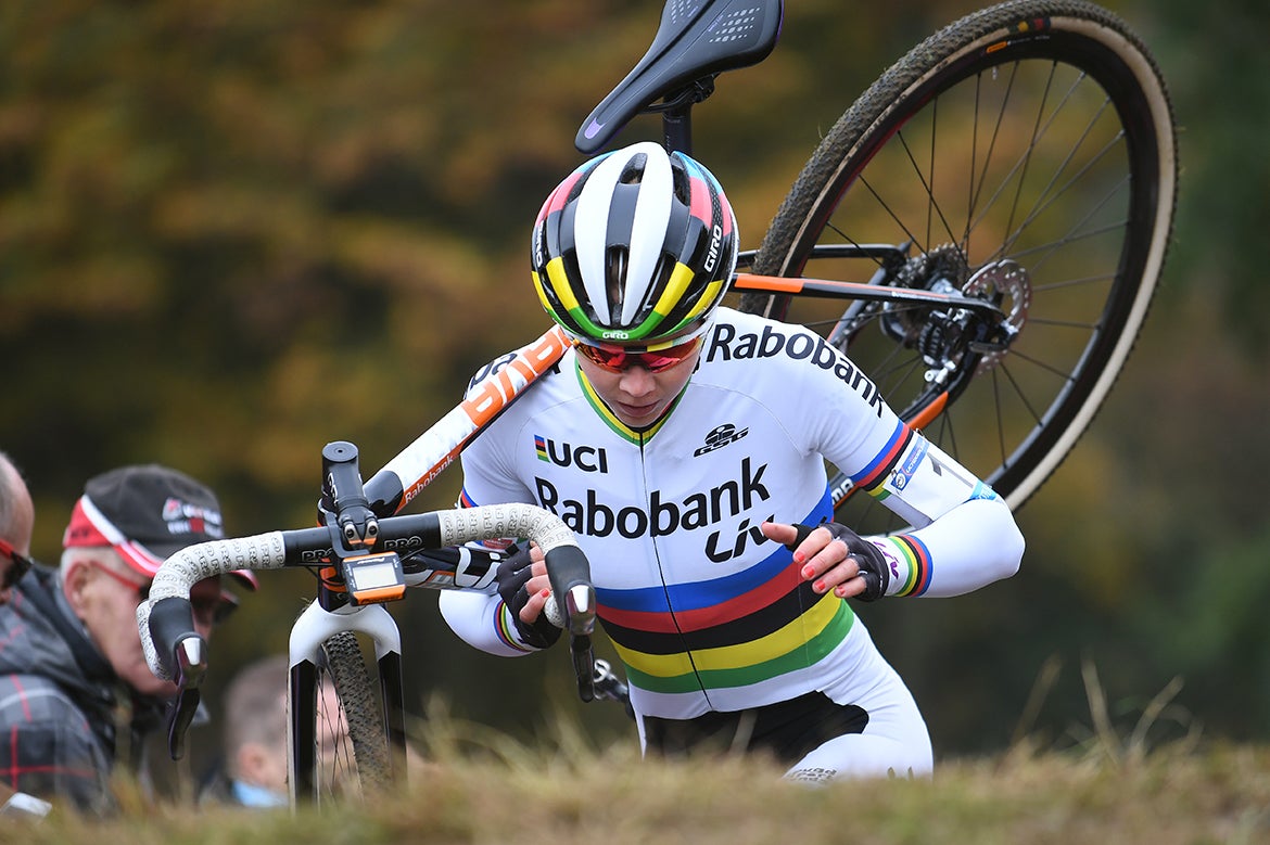 De Jong began pulling away in the fourth lap. Photo: Tim De Waele | <a href="http://www.tdwsport.com" target="_blank">TDWsport.com</a> (file)