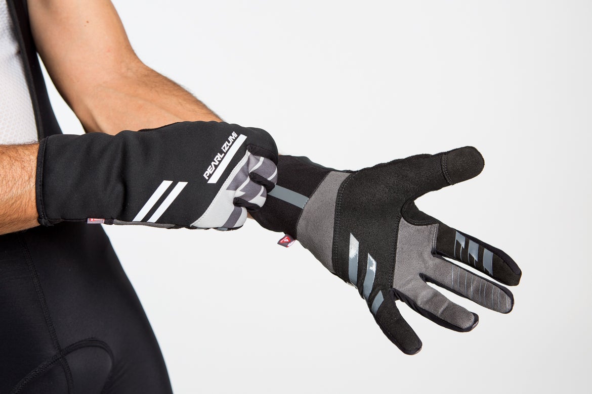 The long wrist cuffs tuck neatly under a jacket or even over a jersey. Photo: Brad Kaminski | VeloNews.com