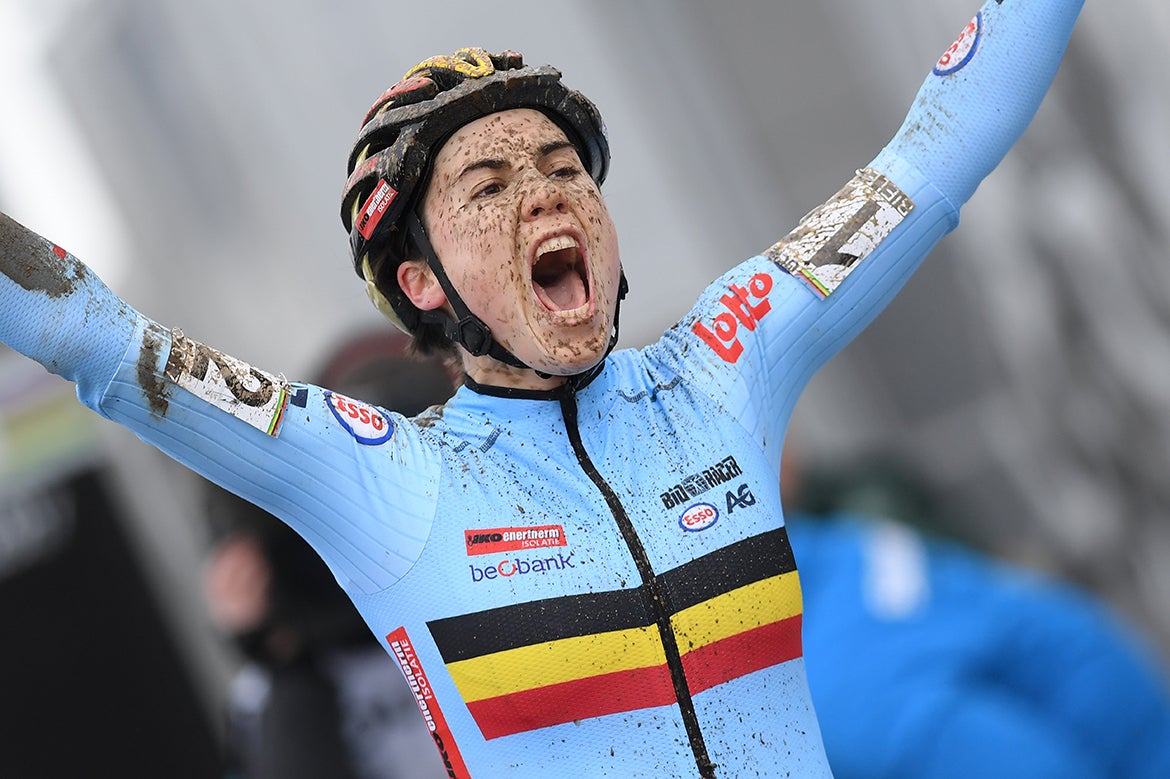 Sanne Cant became the first Belgian woman to earn the rainbow jersey at the UCI Cyclo-cross World Championships with her win in Bieles, Luxembourg on Saturday, January 28, 2017. Photo: Tim De Waele | <a href="http://www.tdwsport.com" target="_blank">TDWsport.com</a>