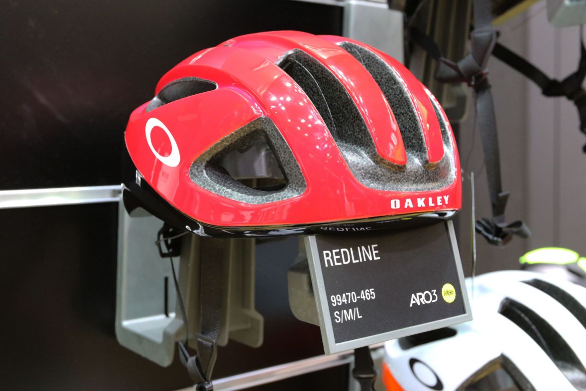 Oakley Aro helmet