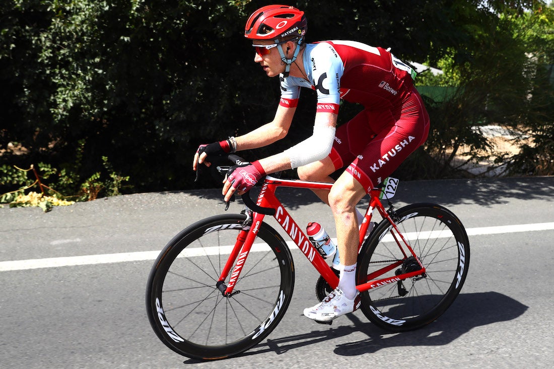 A bandaged-up Ian Boswell racing the fifth stage of the Vuelta a España. Photo: Michael Steele/Getty Images