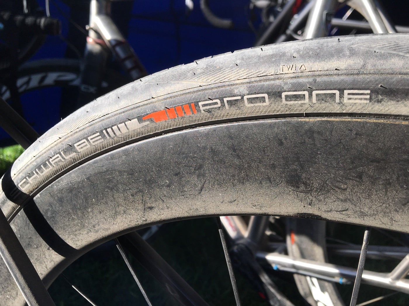 Tubeless Gets Simple: The Schwalbe Pro One Tubeless Easy