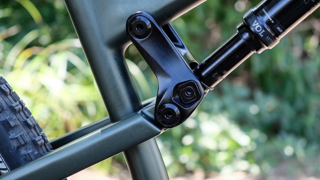 Rocky Mountain adjustable geometry