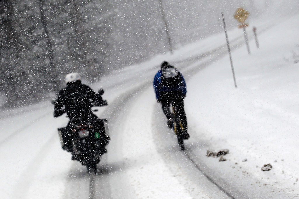Cycling : Tour of California 2011 / Stage 1 Illustration Illustratie / Snow Neige Sneeuw / South Lake Tahoe - South Lake Tahoe (191 Km)/ Rond / TOC / Etape Rit /(c)Tim De Waele (Photo by Tim de Waele/Corbis via Getty Images)