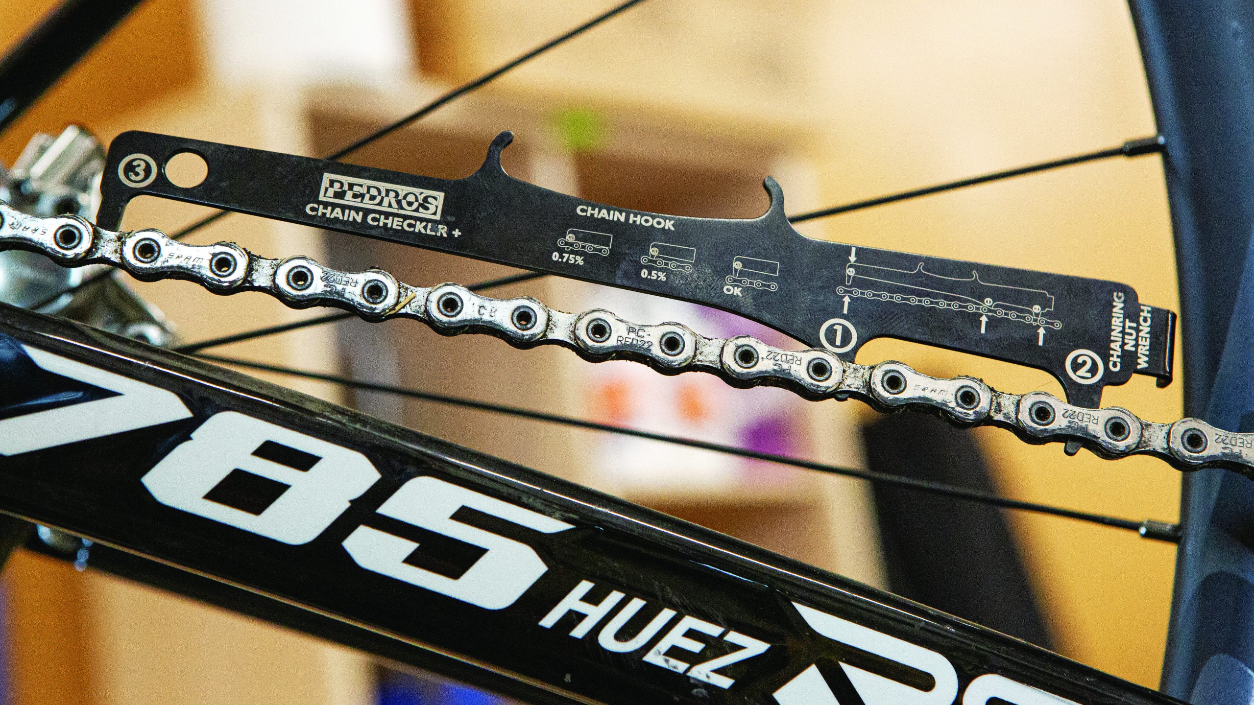 Pedro's Chain Checker Plus uses three tangs for an accurate chain measurement. Photo: Brad Kaminski