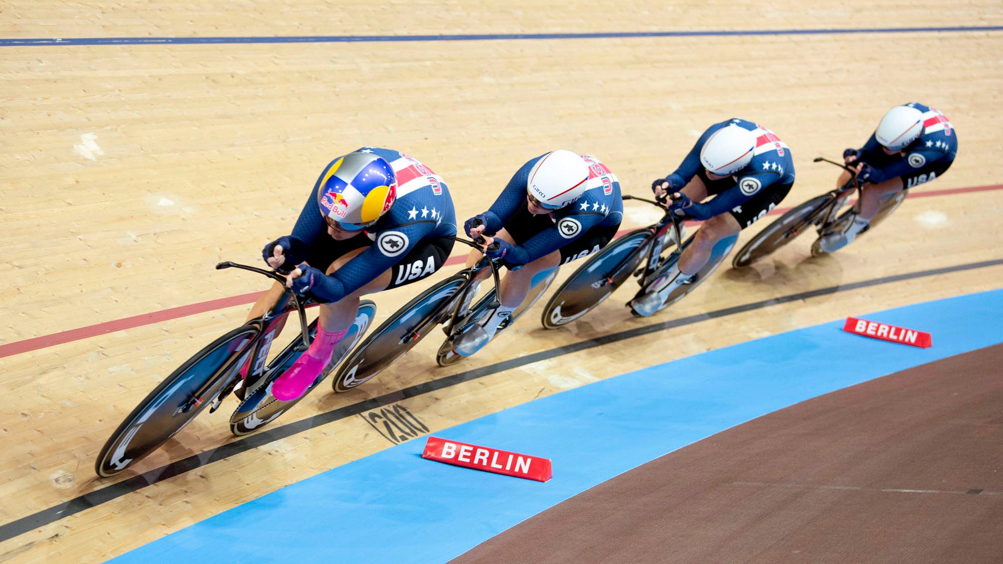 Chloe Dygert leads the team through turn four.  The closer they are to each other and the black line, the faster the time. Photo: Casey B. Gibson | <a href="http://www.cbgphoto.com">www.cbgphoto.com</a>