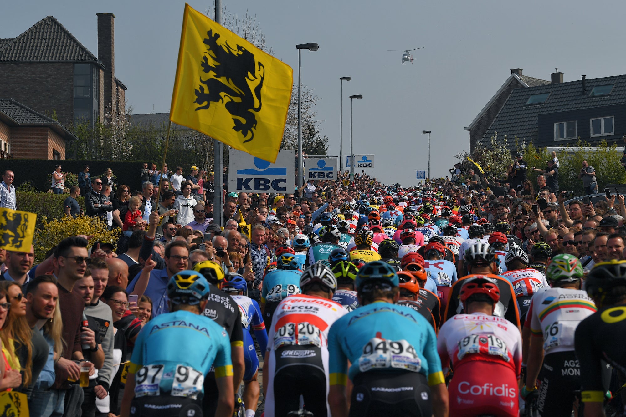 riders at the tour of flanders