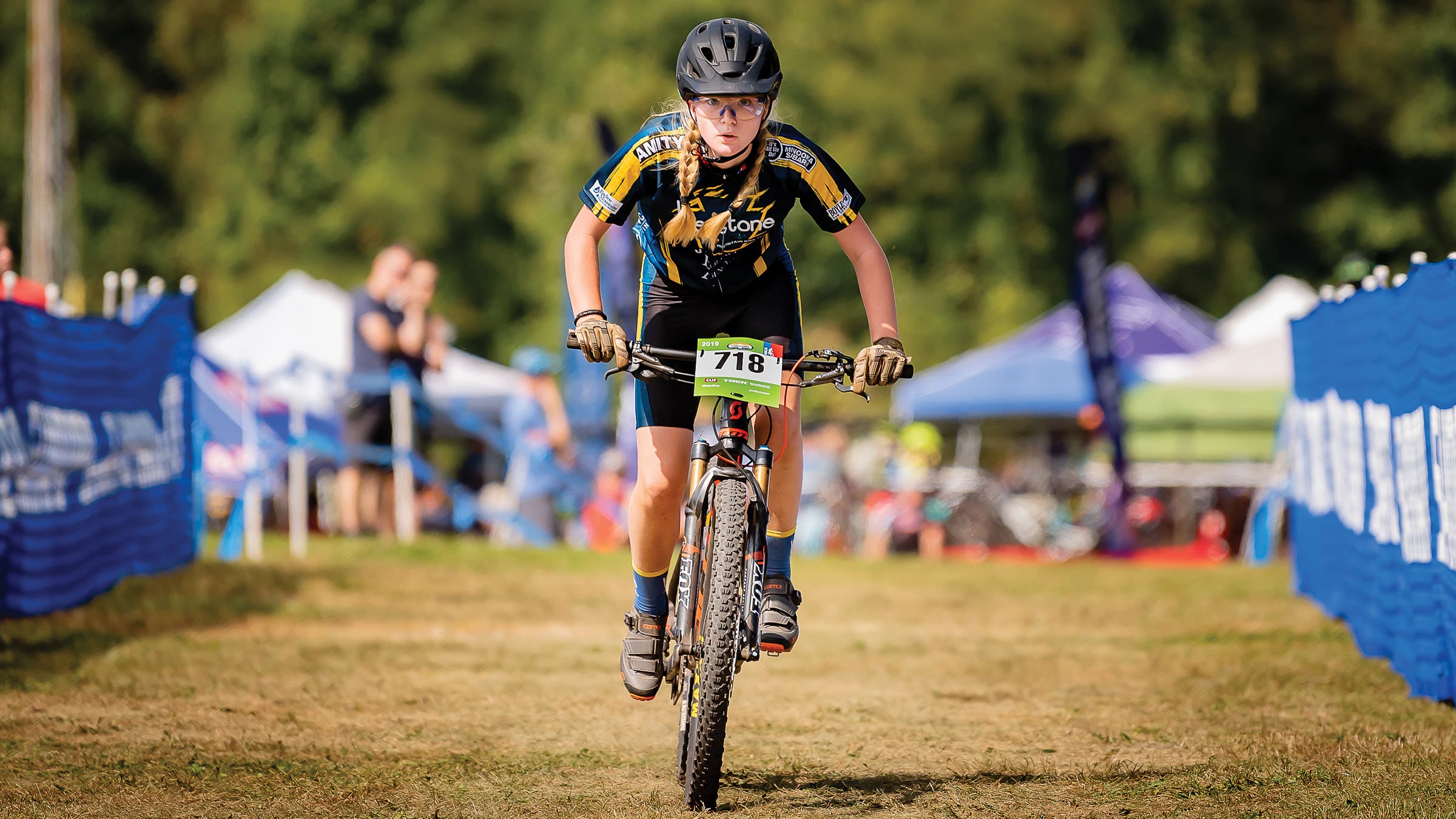 Hannah Puttcamp racing.