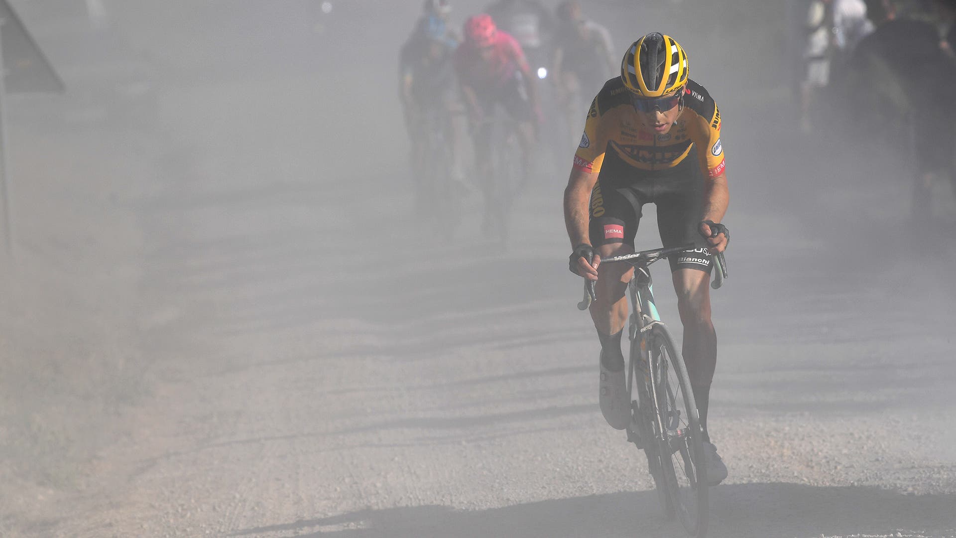 Wout Van Aert's 2020 Strade Bianche power analysis.