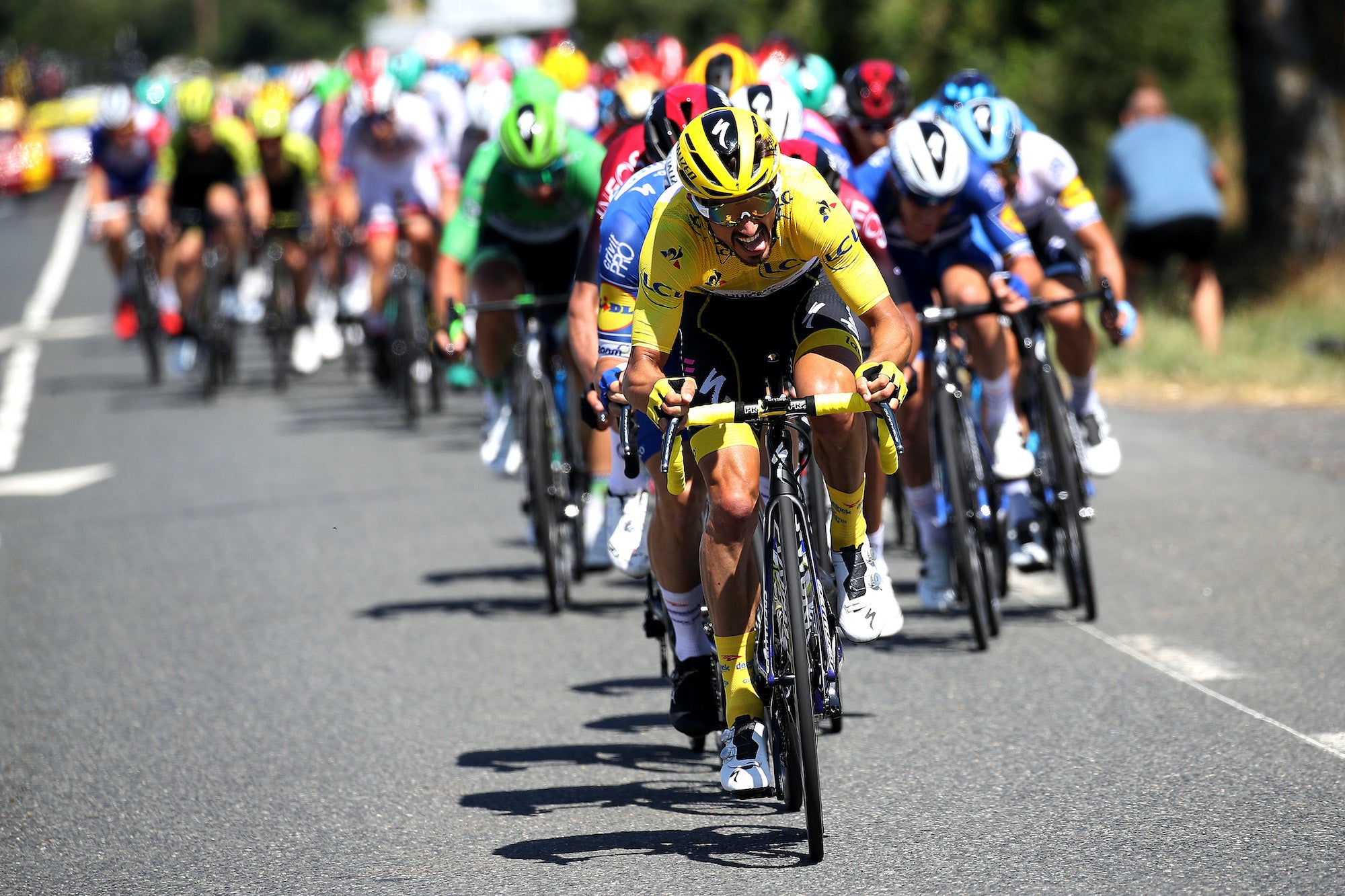 Alaphilippe drives te echelon at the 2019 Tour. Photo: Chris Graythen/Getty Images