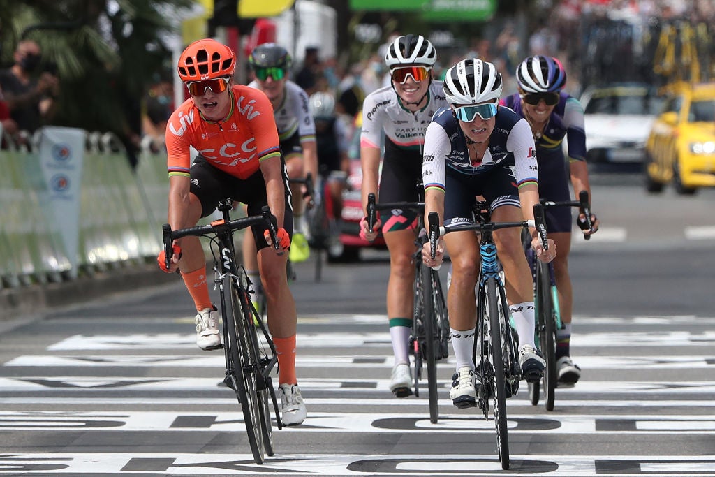 NICE, FRANCE - AUGUST 29: Sprint / Arrival / Elisabeth Deignan-Armitstead of The United Kingdom and Team Trek- Segafredo / Marianne Vos of The Netherlands and Team CCC - Liv / Demi Vollering of The Netherlands and Team Parkhotel Valkenburg / Katarzyna Niewiadoma of Poland and Team Canyon Sram Racing / Annemiek Van Vleuten of The Netherlands and Team Mitchelton - Scott World Champion Jersey / during the 7th La Course 2020, by Le Tour de France a 96km race from Nice to Nice / #TDF2020 / @LeTour / on August 29, 2020 in Nice, France. (Photo by Thibault Camus - Pool/Getty Images)