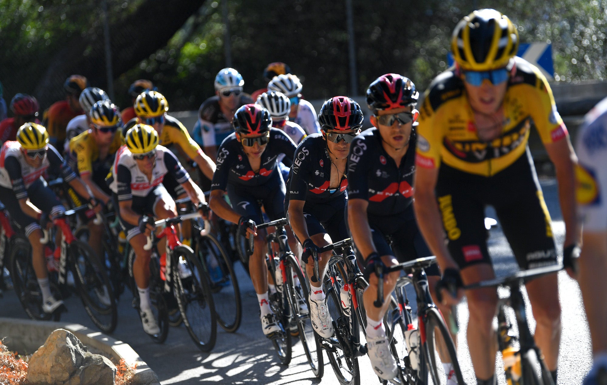 NICE, FRANCE - AUGUST 30: Richard Carapaz of Ecuador and Team INEOS Grenadiers / during the 107th Tour de France 2020, Stage 2 a 186km stage from Nice Haut Pays to Nice / #TDF2020 / @LeTour / on August 30, 2020 in Nice, France. (Photo by Tim de Waele/Getty Images)