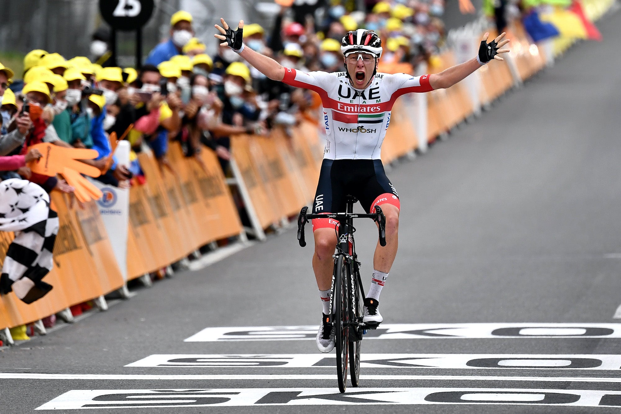 Pogacar wins stage 9