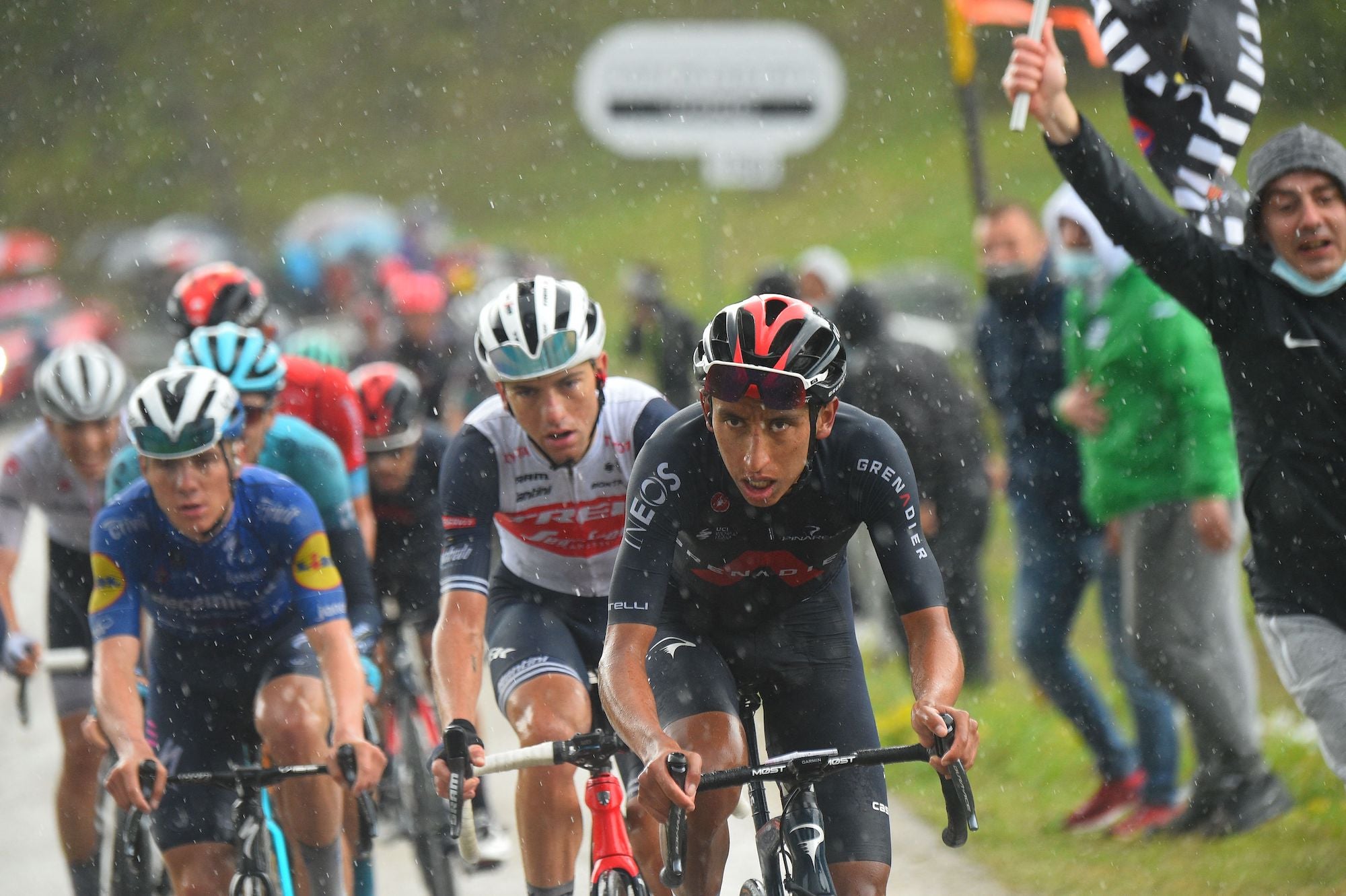 Team Ineos rider Colombia's Egan Bernal (R) rides during the sixth stage of the Giro d'Italia 2021 cycling race, 160 km between Grotte di Frasassi and Ascoli Piceno (San Giacomo) on May 13, 2021. (Photo by Dario BELINGHERI / AFP) (Photo by DARIO BELINGHERI/AFP via Getty Images)