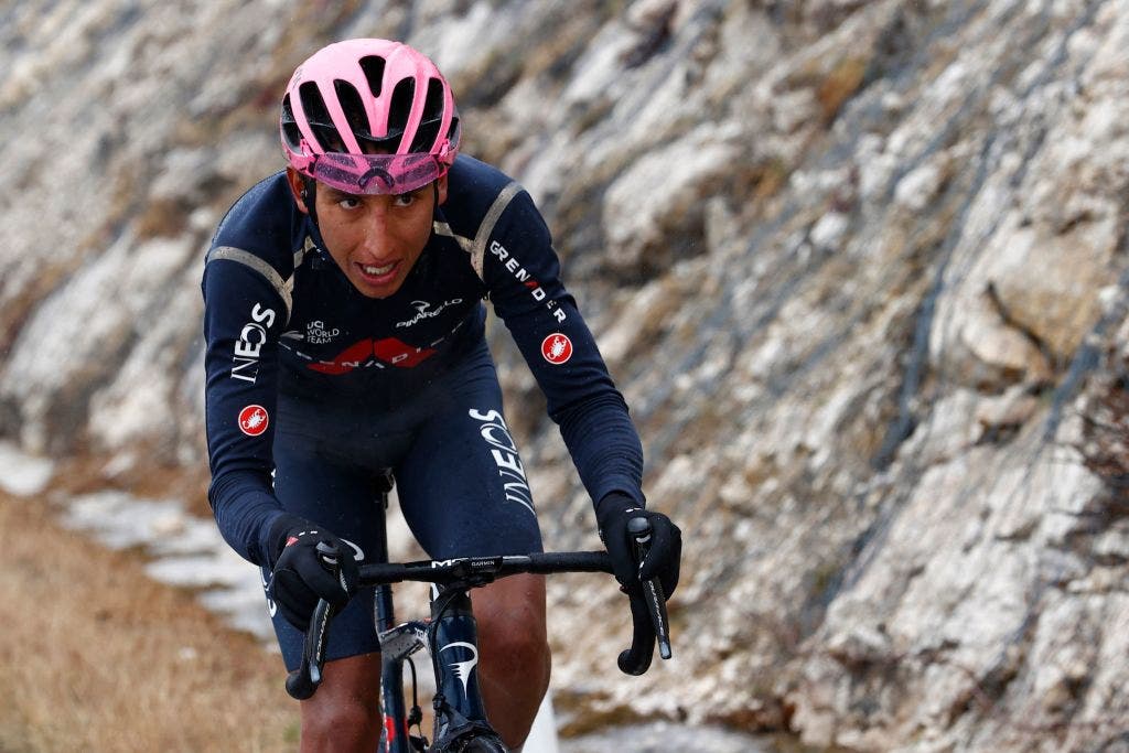Egan Bernal attacks on the Passo Giau