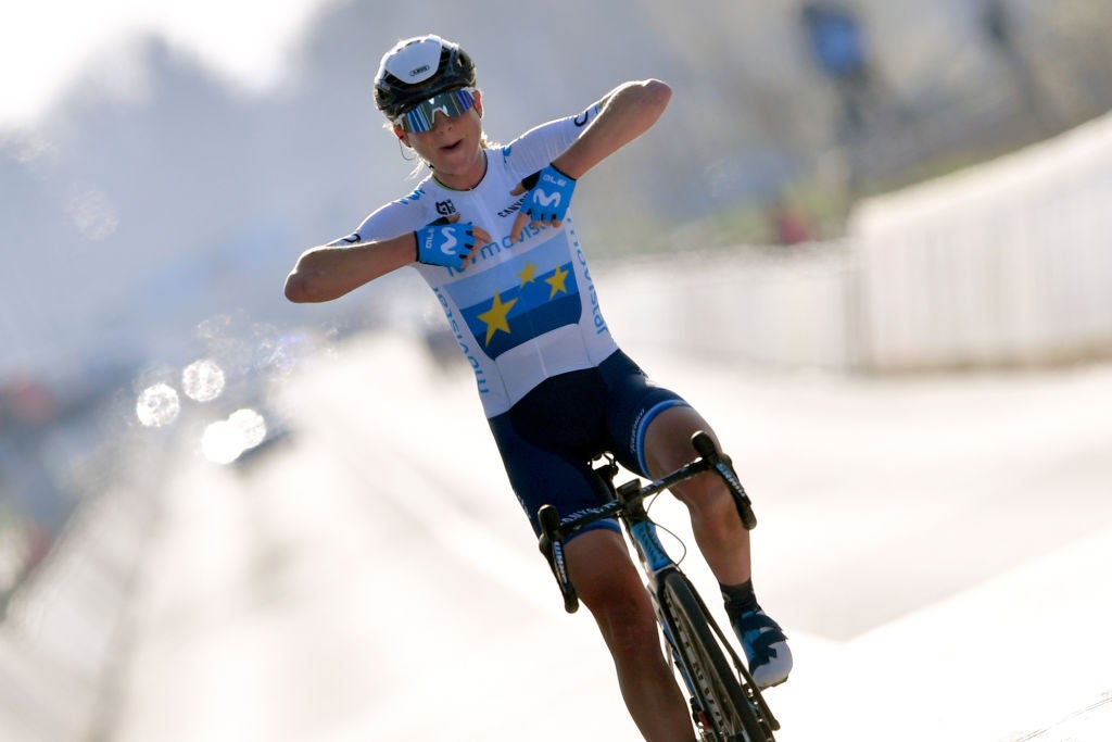Annemiek van Vleuten wins the 2021 Tour of Flanders