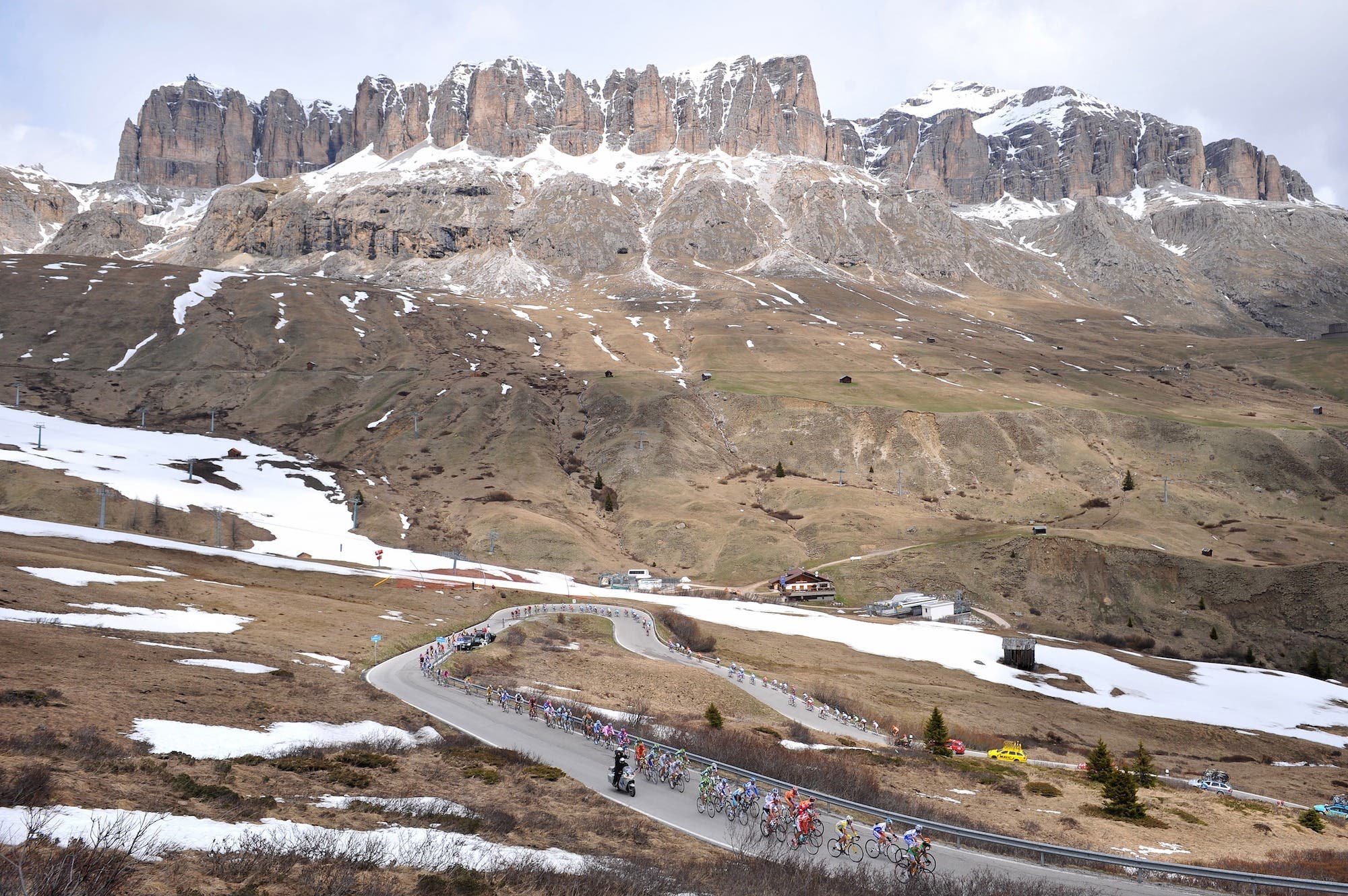 Cycling : 91E Giro D'Italia, Stage 15Illustration Illustratie, Peleton Peloton, Passo Pordoi, Dolomite Mountains Montagnes Bergen, Landscape Paysage Landschap, Snow Neige Sneeuw /Arabba - Passo Fedaia, Marmolada (Dolomiti Stars) (153 Km), Tour Of Italy, Ronde Van Italie, Etape Rit /(C)Tim De Waele (Photo by Tim De Waele/Getty Images)