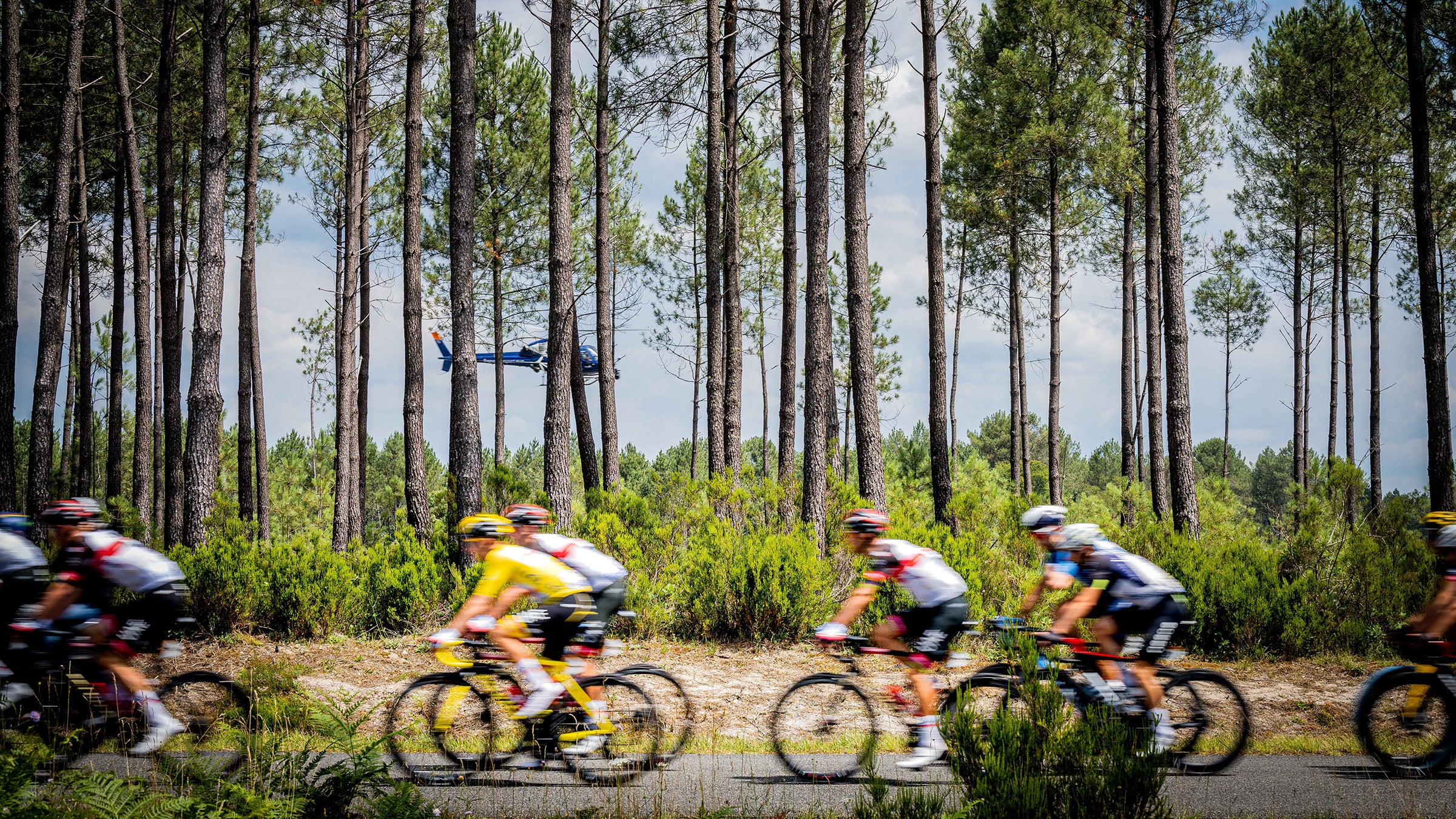 The peloton and the yellow jersey on stage 19 of the 2021 Tour de France.