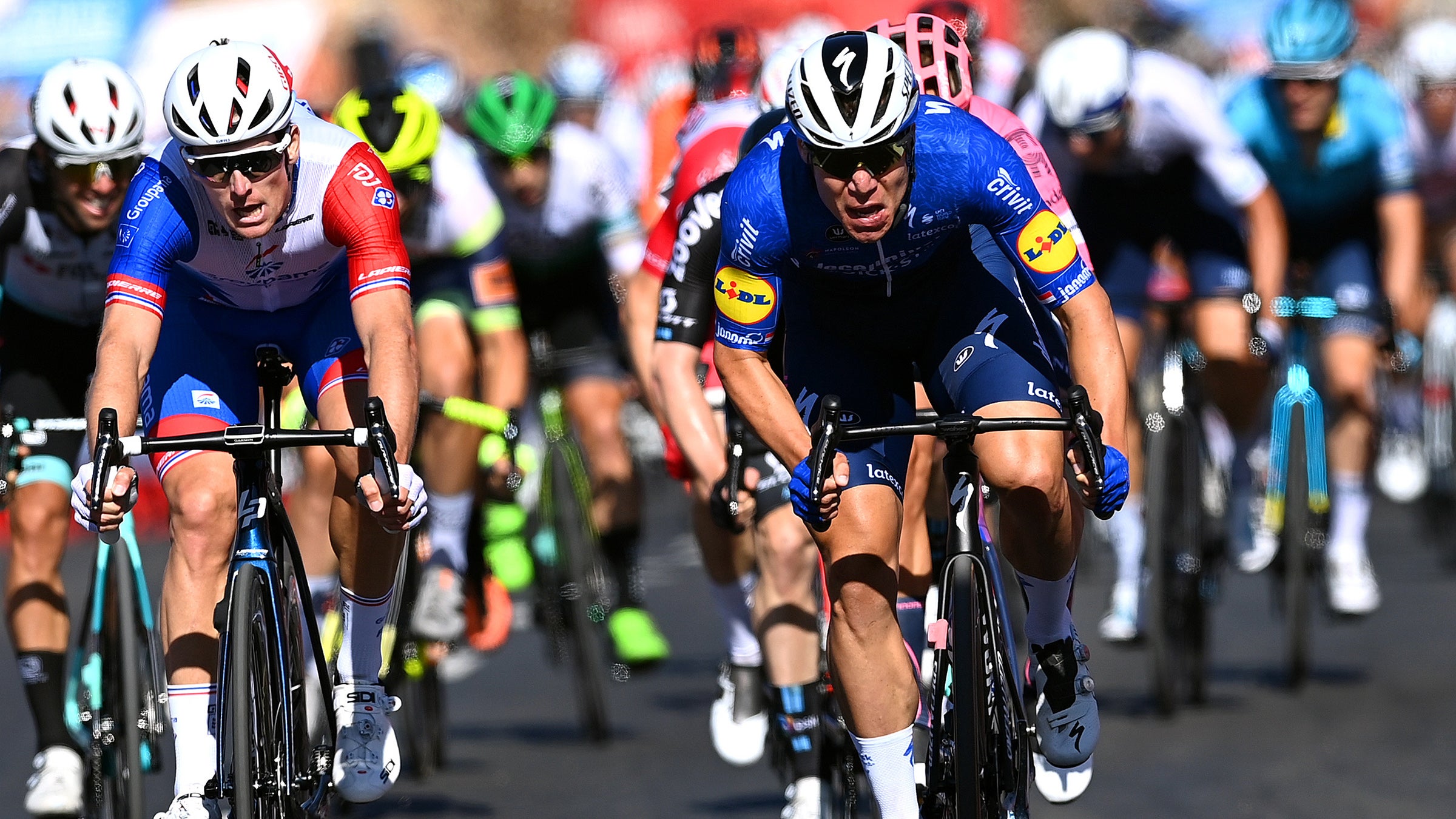 Fabio Jakobsen won stage 4 of the 2021 Vuelta a España.