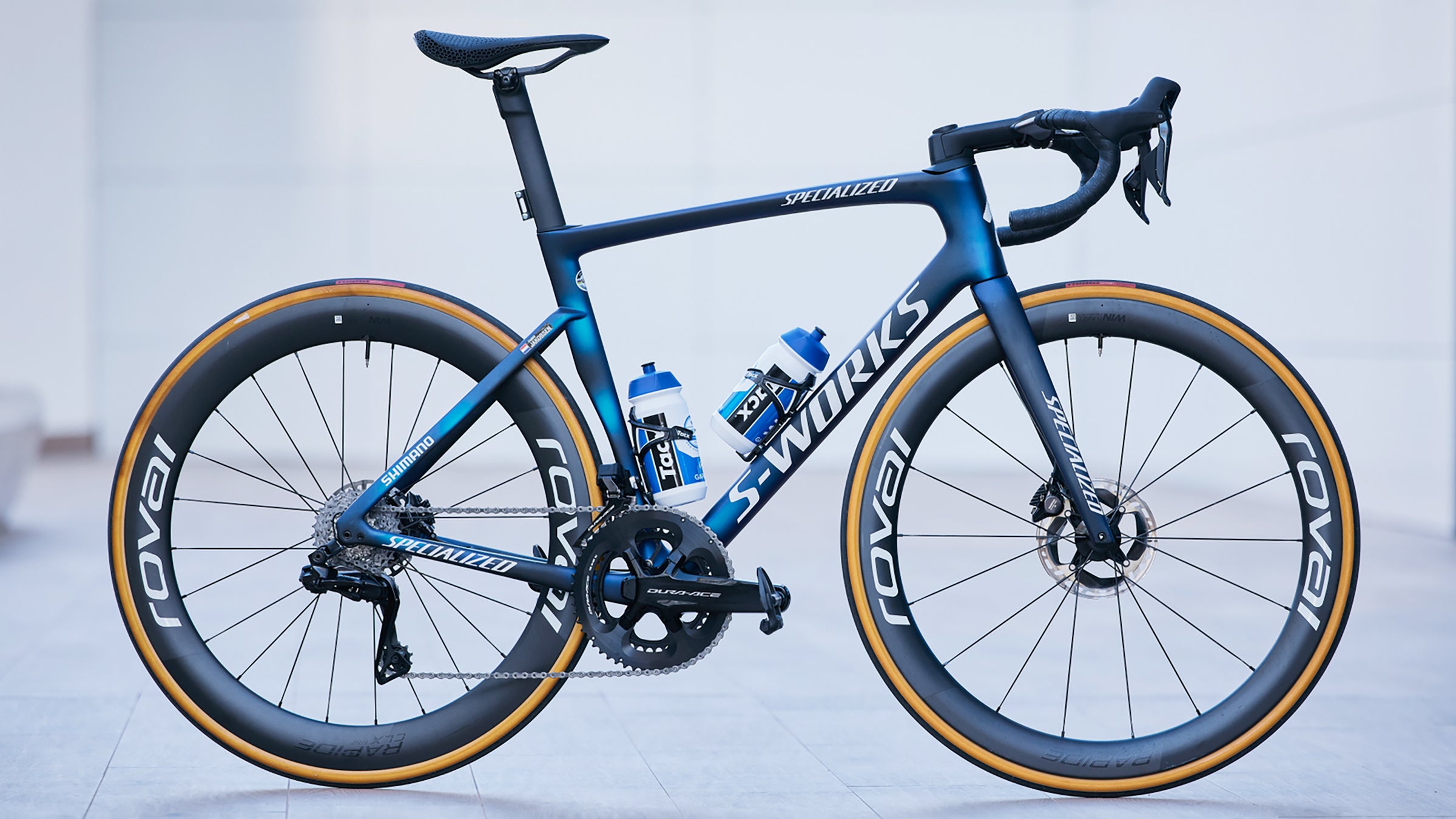 2022 Quick-Step Alpha Vinyl Specialized Tarmac SL7.