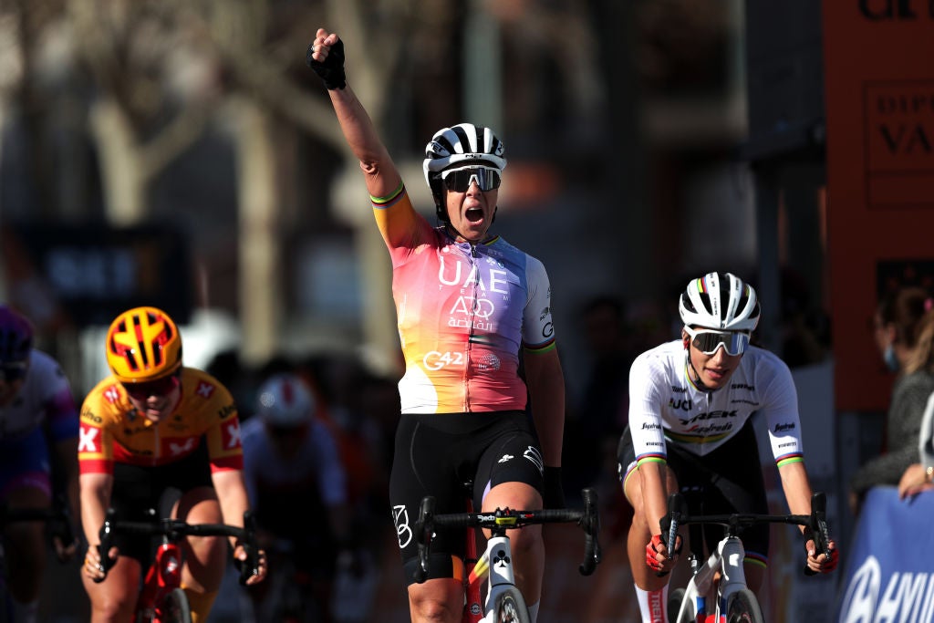 COCENTAINA, SPAIN - FEBRUARY 20: Marta Bastianelli of Italy and UAE Team celebrates winning ahead of Elisa Balsamo of Italy and Team Trek - Segafredo during the 6th Setmana Ciclista Valenciana - Vuelta Comunidad Valenciana Feminas 2022 - Stage 4 a 118km stage from Sagunt to Valencia / #VoltaCVFemines22 / on February 20, 2022 in Cocentaina, Spain. (Photo by Gonzalo Arroyo Moreno/Getty Images)