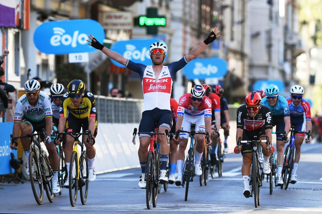 Jasper Stuyven (Trek Segafredo)