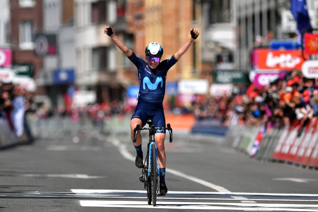 Annemiek van Vleuten winning Liege-Bastogne-Liege