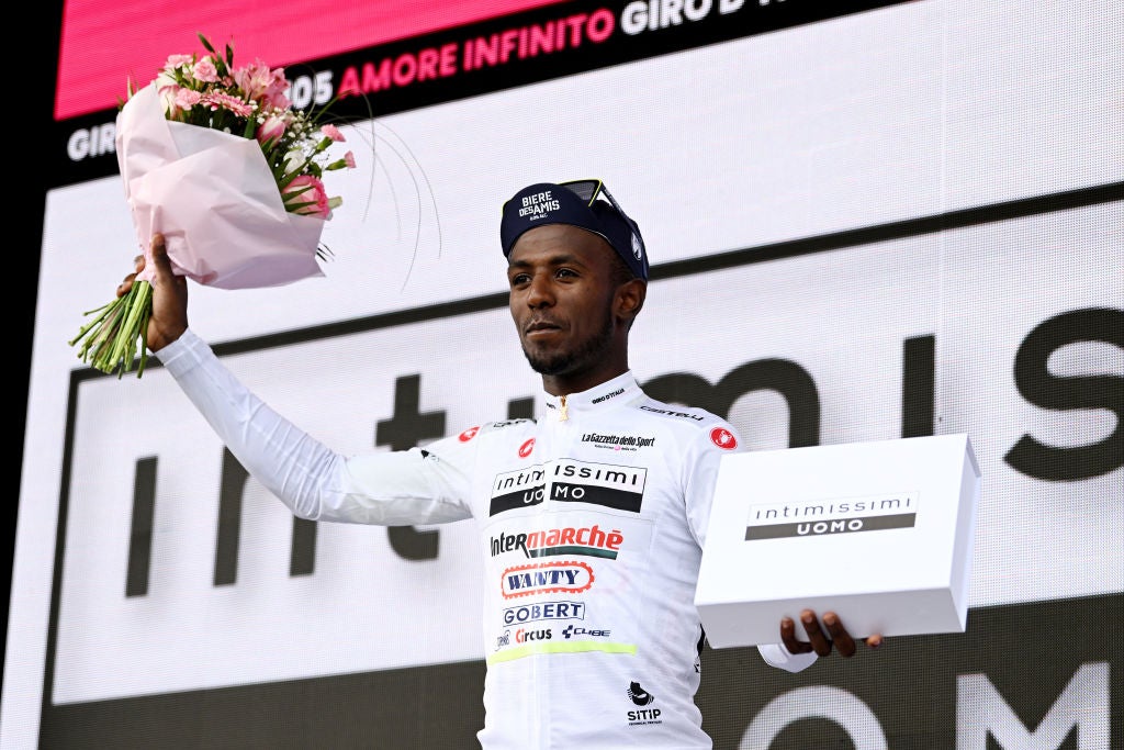 Biniam Girmay in the white jersey