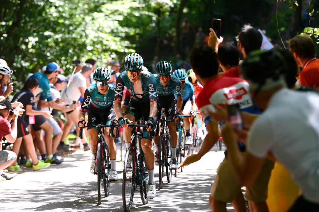 Wilco Kelderman sets the pace during stage 14