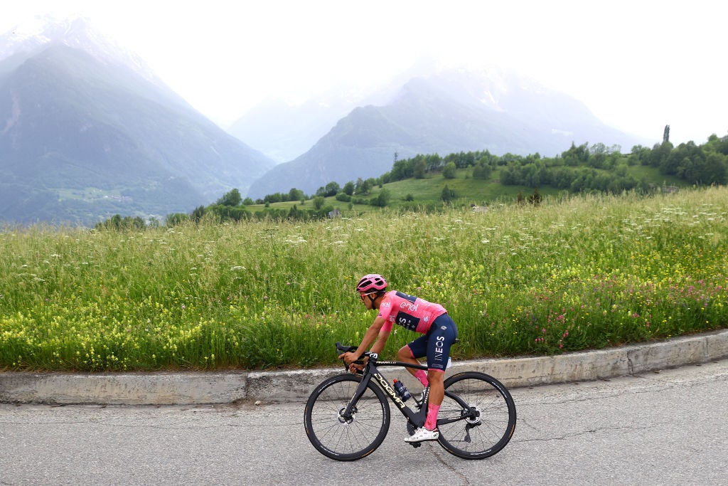 COGNE, ITALY - MAY 22: Richard Carapaz of Ecuador and Team INEOS Grenadiers Pink Leader Jersey competes during the 105th Giro d'Italia 2022, Stage 15 a 177km stage from Rivarolo Canavese to Cogne 1622m / #Giro / #WorldTour / on May 22, 2022 in Cogne, Italy. (Photo by Michael Steele/Getty Images)