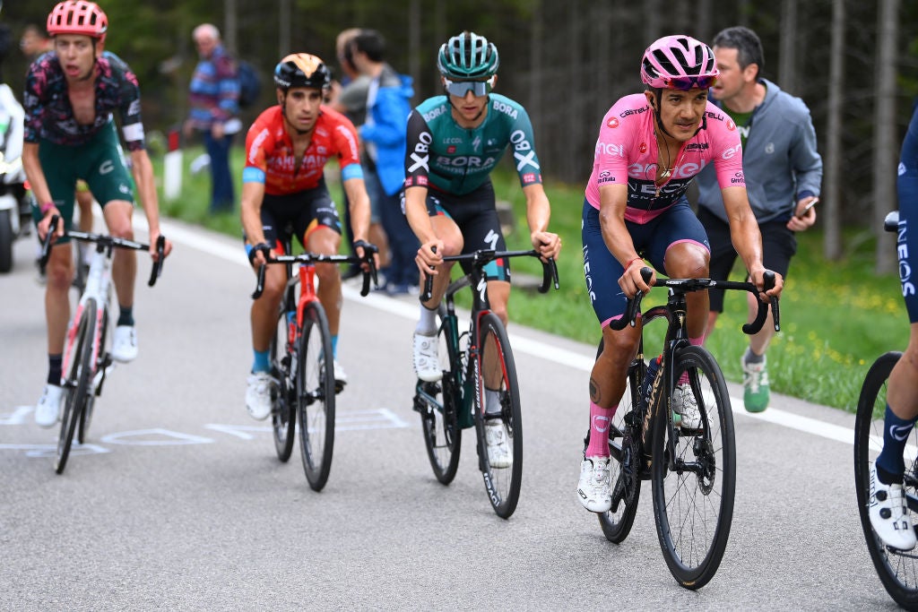 PASSO FEDAIA, ITALY - MAY 28: (L-R) Hugh Carthy of United Kingdom and Team EF Education - Easypost, Mikel Landa Meana of Spain and Team Bahrain Victorious, Jai Hindley of Australia and Team Bora - Hansgrohe and Richard Carapaz of Ecuador and Team INEOS Grenadiers Pink Leader Jersey compete during the 105th Giro d'Italia 2022, Stage 20 a 168km stage from Belluno to Marmolada - Passo Fedaia 2052m / #Giro / #WorldTour / on May 28, 2022 in Passo Fedaia, Italy. (Photo by Tim de Waele/Getty Images)