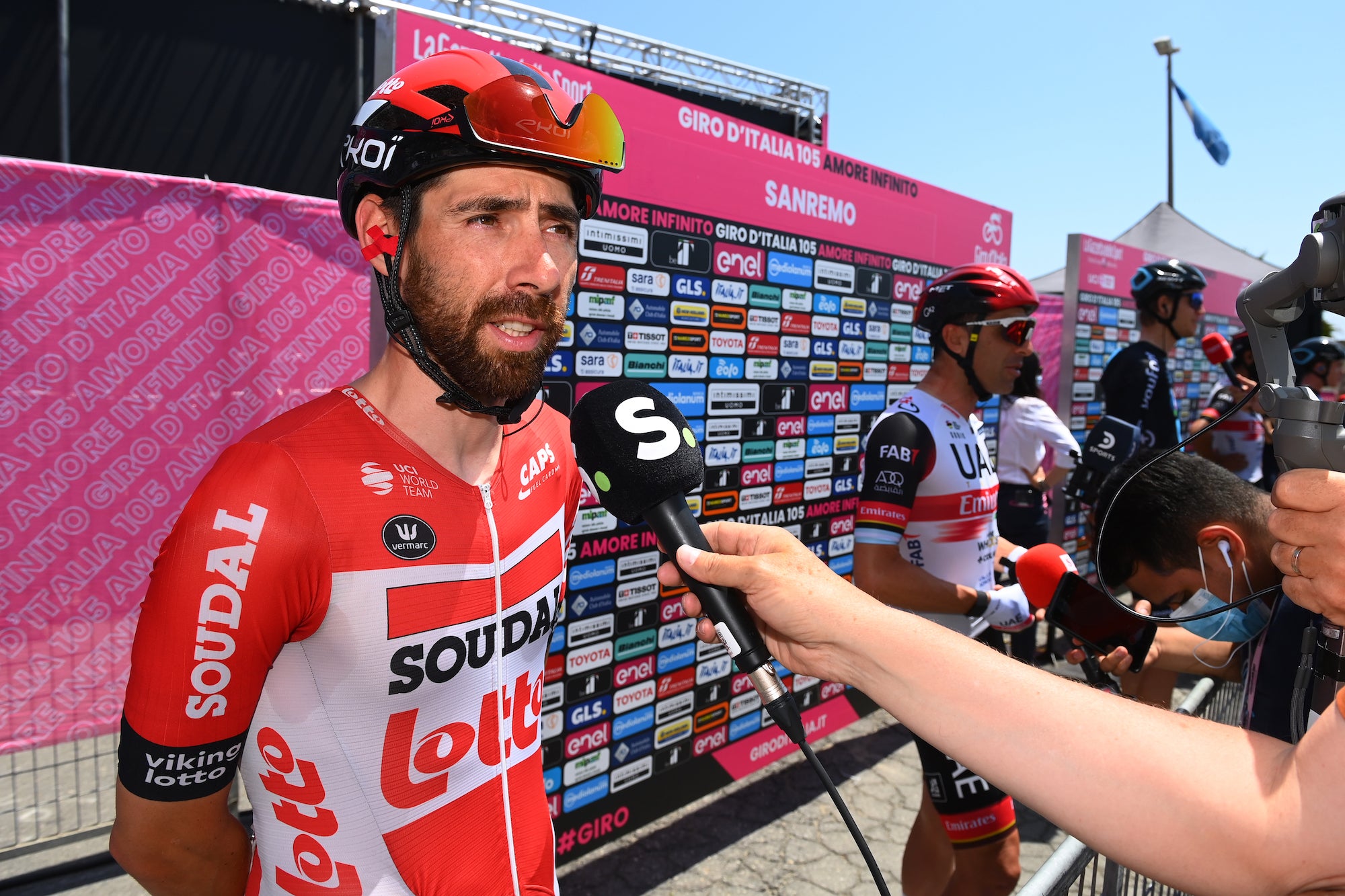 Thomas De Gendt also spends a lot of time each day attending to the media.