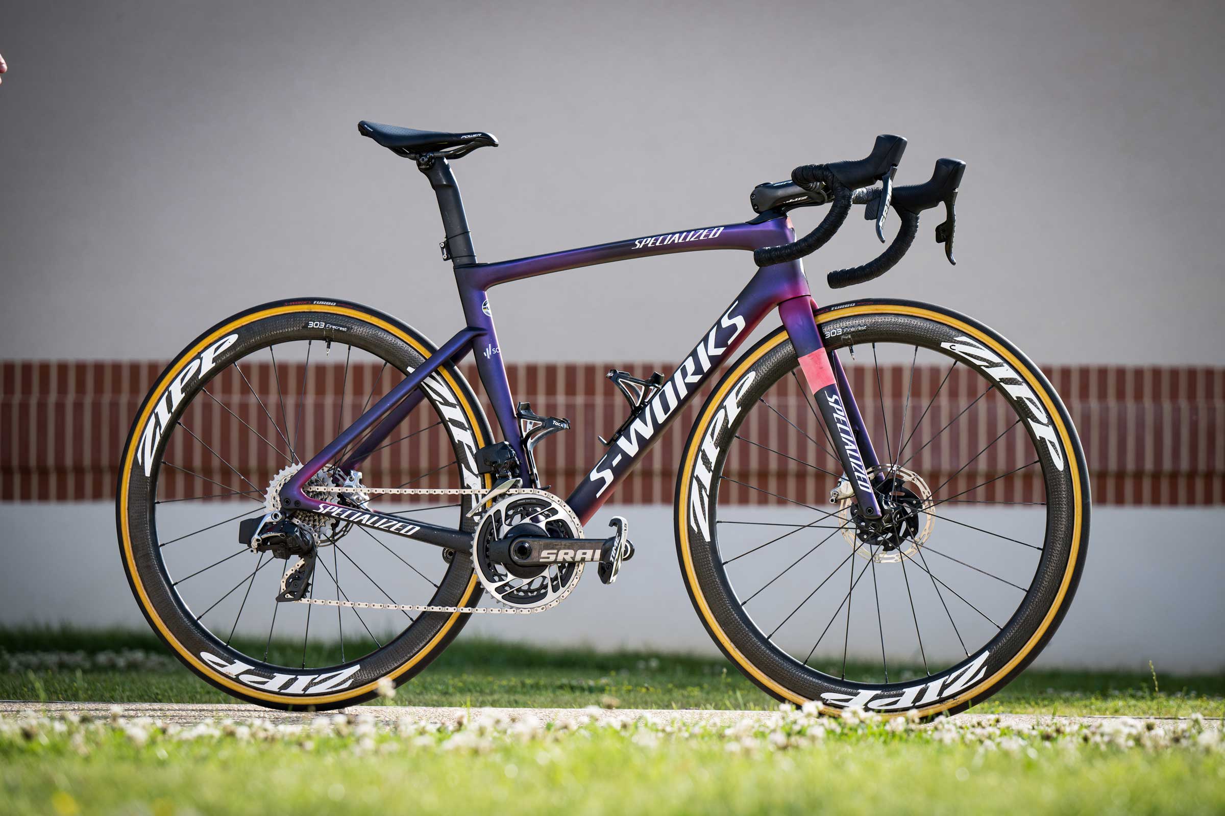 Demi Vollering's bike for the Tour de France