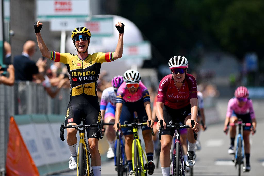 BERGAMO, ITALY - JULY 06: Marianne Vos of Netherlands and Jumbo Visma Team celebrates winning ahead of Lotte Kopecky of Belgium and Team SD Worx Pink UCI Women’s WorldTour Leader Jersey and Silvia Persico of Italy and Valcar - Travel & Service Team during the 33rd Giro d'Italia Donne 2022, Stage 6 a 114,7km stage from Sarnico to Bergamo / #GiroDonne / #UCIWWT / on July 06, 2022 in Bergamo, Italy. (Photo by Dario Belingheri/Getty Images,)