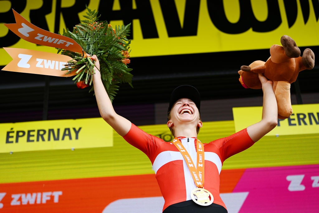 Cecilie Uttrup Ludwig celebrates on the podium